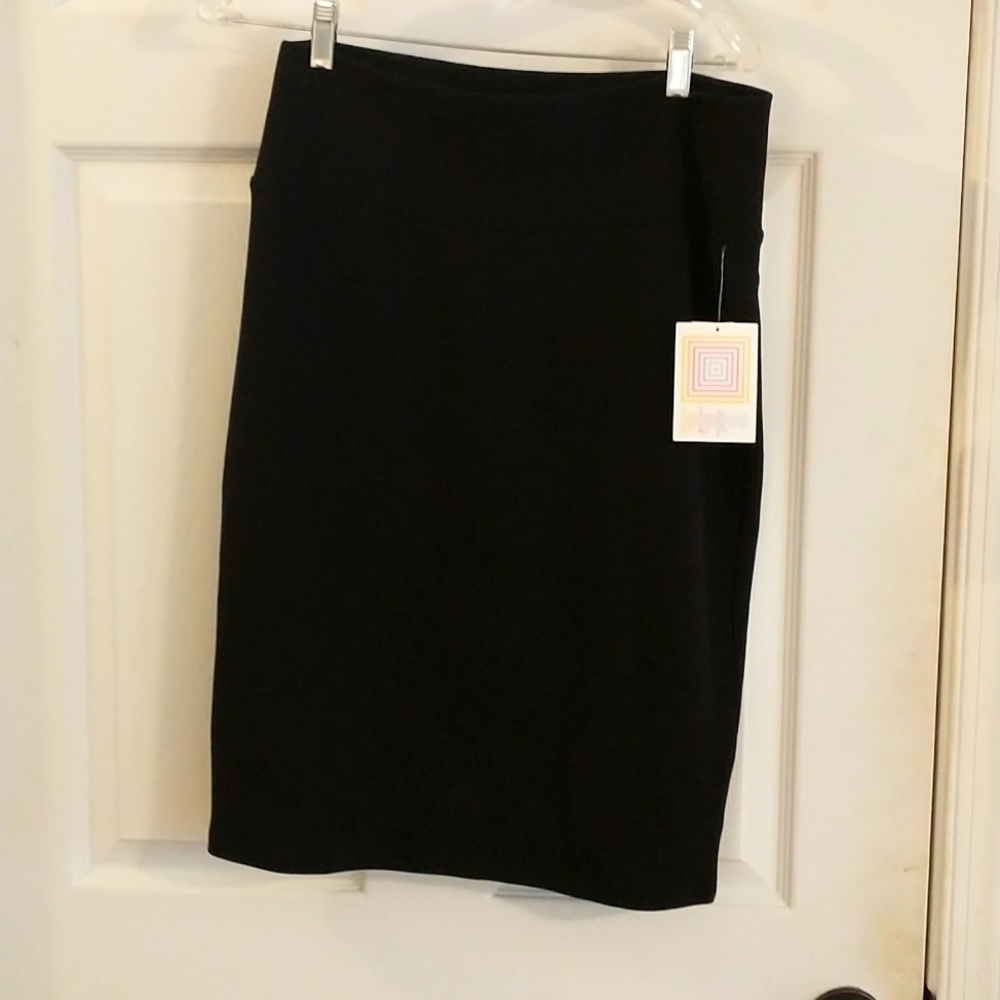 Lula Roe black Cassie skirt